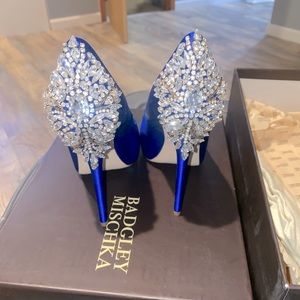 Brand new Badgley Mischka Kiara Pumps MP2789 size 5.5